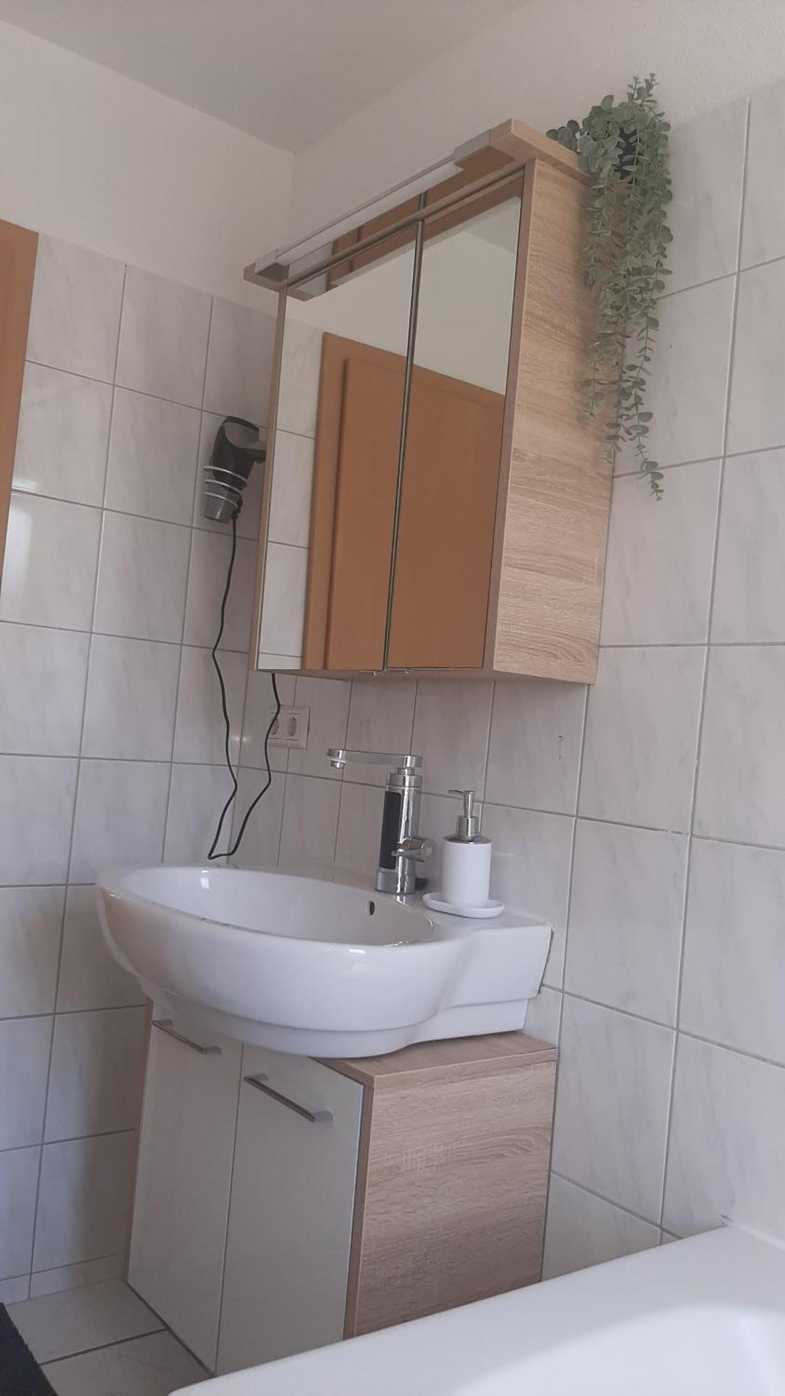 Gockel Homes 1 - Zentral Mit Balkon & Netflix เอสเซน ภายนอก รูปภาพ